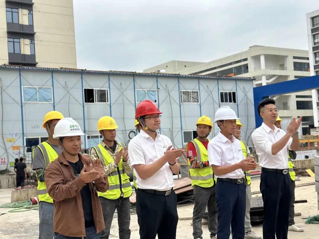 凌宇智慧新工厂自投光伏发电项目已启动(图3) 凌宇智慧新工厂自投光伏发电项目已启动(图3)