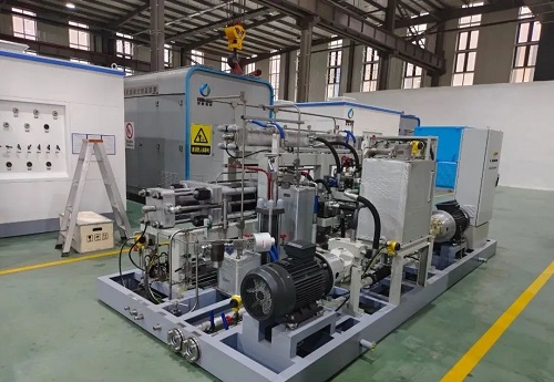 青岛康普锐斯自主研发生产220MPa超高压液体驱动压缩机成功(图1)