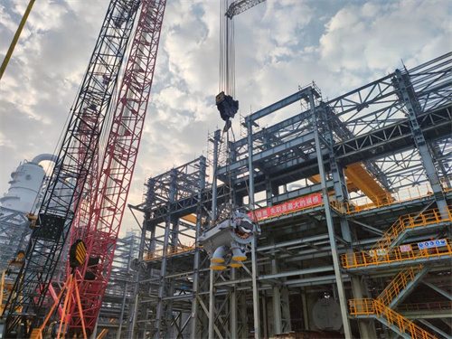 广西石化炼化一体化乙烯装置裂解气压缩机大型机组主体就位(图3)