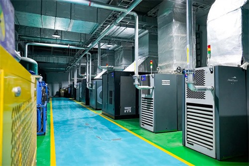 斯可络压缩机助力知名外资汽配品牌一级能效站房挂牌！(图2)