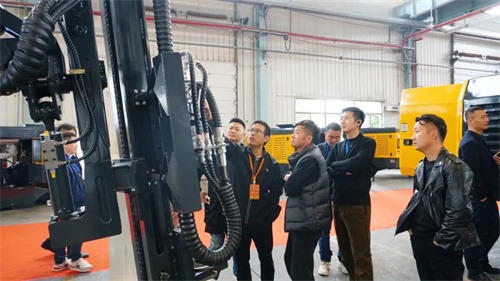 2024年12月5日至6日柳工压缩机经销商大会暨新产品发布会(图10)