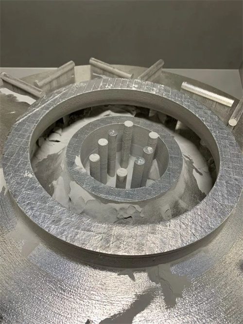 20240822193256.jpg RMS与炼油厂启动3D打印离心压缩机叶轮(图1)