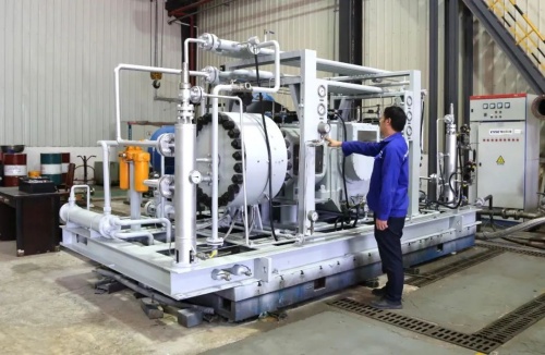 中国船舶衡源科技开发氢气隔膜压缩机(图1)