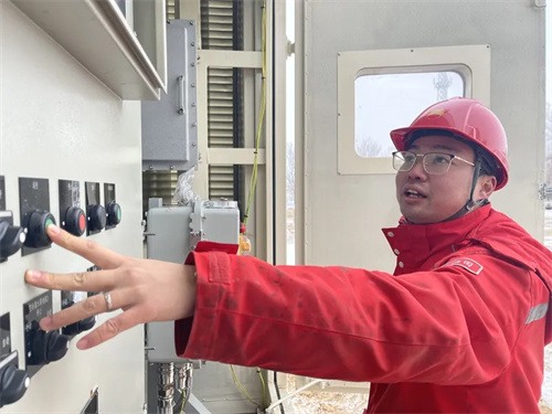 陆梁油田作业区首台电驱压缩机完成投产运行(图2)