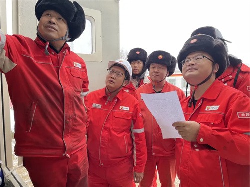 陆梁油田作业区首台电驱压缩机完成投产运行(图1)