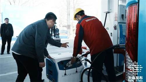 国内首台直管结构70兆帕压缩氢加气器验收装置完成验收(图1)