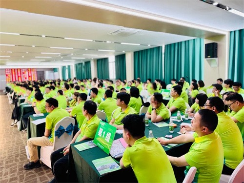 萨震成长商学院第十六届全国销售精英培训圆满结束(图1)