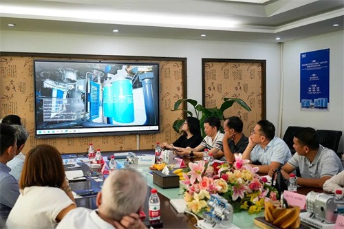 东南亚千万级空压机代理商访问斯可络(SCR)中国空气压缩机总(图3)