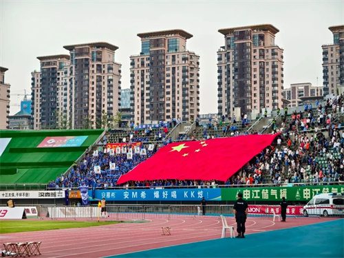 江苏省城市足球联赛第六轮举行 申江储气罐强大品牌支持足球盛宴(图5)