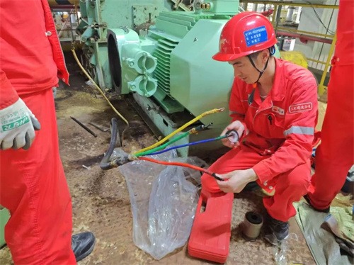 抚顺石化烯烃厂乙烯车间正式将乙烯压缩机移交抚顺机电队(图4)