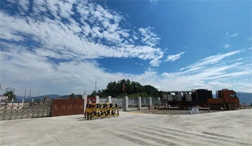 普光分公司依托“燃料气驱动车载压缩机连续气举”工艺(图1)