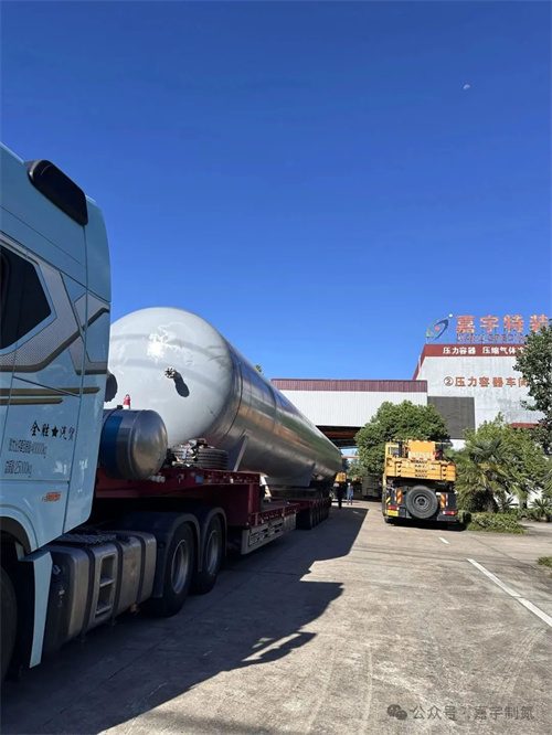 第一批三个中压罐即将启动(图4)