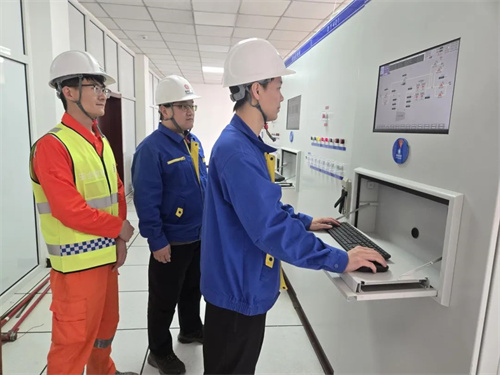 沈鼓集团完成客户三个国外离心压缩机组控制系统定位升级(图2)