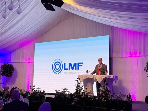 下奥地利州长Ms.Johanna Mikl(图4)