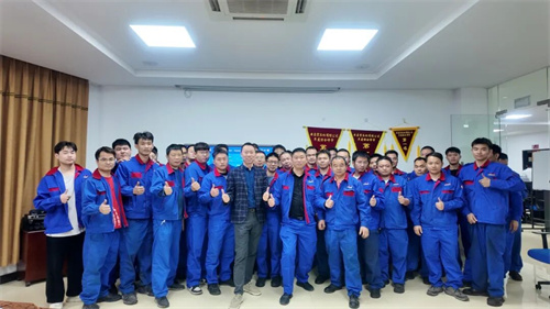 艾高空气压缩机精心策划开展员工培训项目(图1)