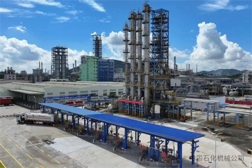 石化机械自主设计开发 两台22MPa隔膜压缩机到河南出发(图4)