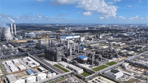 中国石油广西石化炼化一体化转型升级项目120万吨/年乙烯装置(图1)